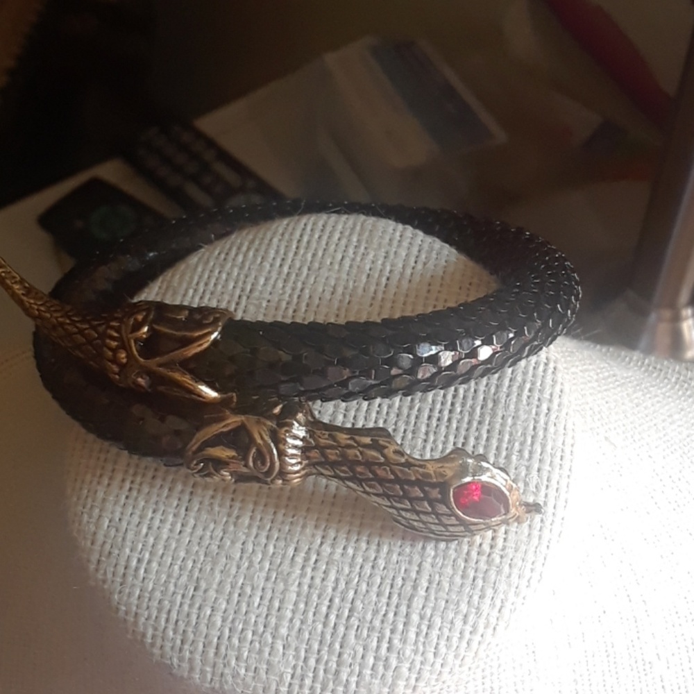 Snake bracelet
